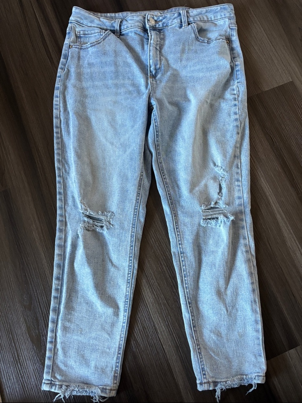 Time and Tru Light Blue Boyfriend Jeans with Distressed Knees